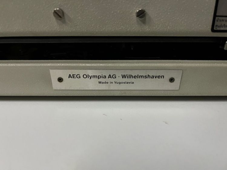 เครื่องพิมพ์ดีดกระเป๋าหิ้ว Olympia ภาษาไทย รูปที่ 8