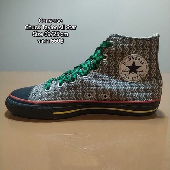 Converse
Chuck Taylor All Star
Size 39ยาว25 cm
ราคา 550฿