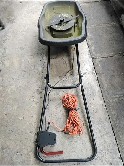 เครื่อง​ตัด​หญ้า​แบบ​ลอย​ต้ว​ Black​ and Decker  รุ่นGX340 C รูปที่ 6