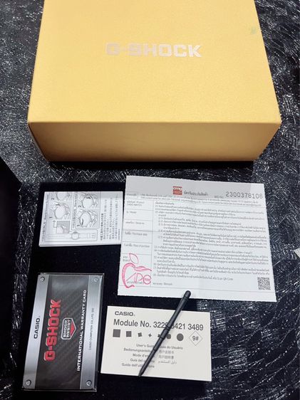 Casio G shock DWE 5600HG 1 DR limited box set สีทอง ของใหม่ รูปที่ 7