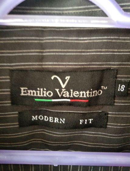 เสื้อเชิ้ต  EMILIO VALENTINO  เสื้อเเบรนด์   สภาพใหม่  ( ช่วยซื้อหน่อยครับ เอาเงินไปจ่ายค่ายาความดัน ให้เเม่ครับ )  ขาย 290 บ รูปที่ 3