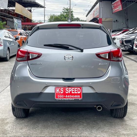 Mazda Mazda 2 2018 1.3 Sports High Connect Sedan เบนซิน ไม่ติดแก๊ส เกียร์อัตโนมัติ เทา รูปที่ 4