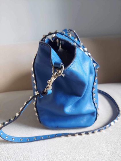 กระเป๋า Valentino Garavani แท้ รุ่น rock studd สีน้ำเงิน  รูปที่ 3