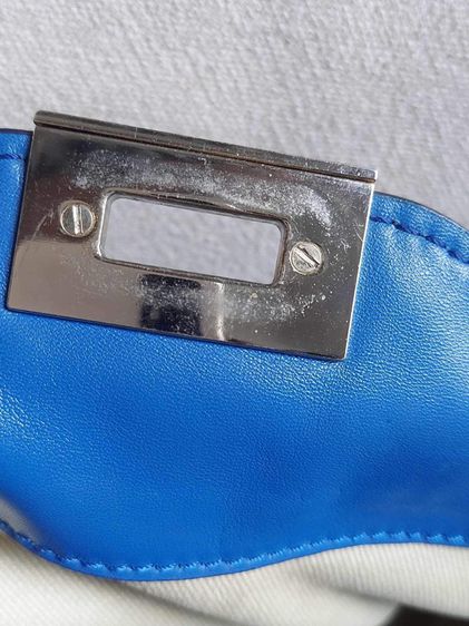 กระเป๋า Valentino Garavani แท้ รุ่น rock studd สีน้ำเงิน  รูปที่ 9