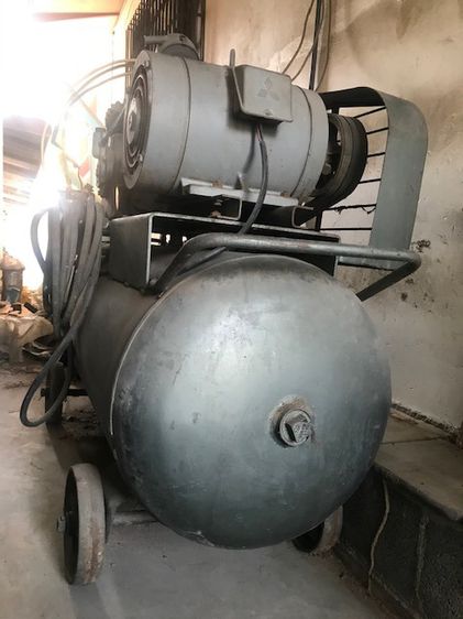 เครืองปัีมลม FUJI Compressor 4 สูบ  7.5HP 380 โวล์ + มอเตอร์ไฟฟ้า Mitsubishi Super Line J-series รูปที่ 4
