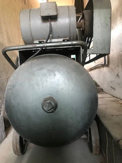 เครืองปัีมลม FUJI Compressor 4 สูบ  7.5HP 380 โวล์ + มอเตอร์ไฟฟ้า Mitsubishi Super Line J-series รูปที่ 3