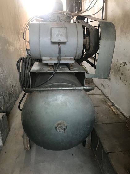 เครืองปัีมลม FUJI Compressor 4 สูบ  7.5HP 380 โวล์ + มอเตอร์ไฟฟ้า Mitsubishi Super Line J-series รูปที่ 2