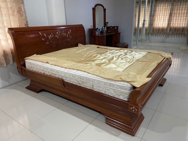 ชุดเตียงนอน สตูข้างเตียง โต๊ะเครื่องแป้ง เก้าอี้ไม้ประดู่เนื้อแข็งฝังมุกแท้ ซื้อจากคงคา มีชุดเดียว สั่งทำ เจ้าของขายเอง รูปที่ 3