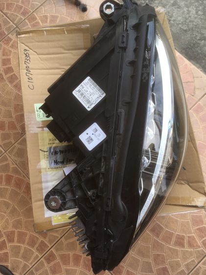 ไฟหน้าBenz C class แท้มือสองญี่ปุ่น รูปที่ 4