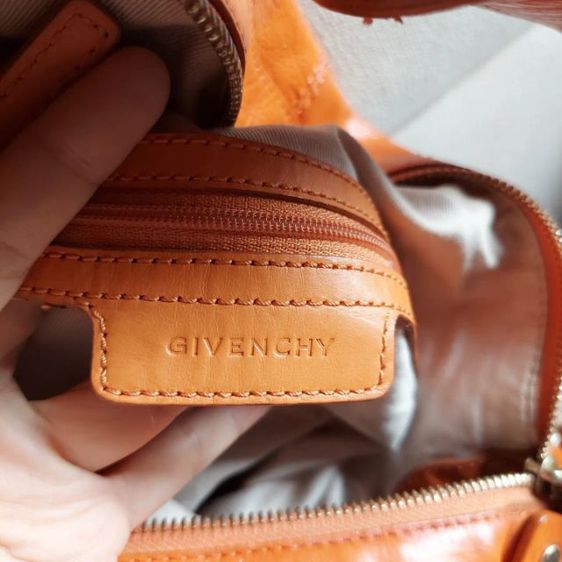 กระเป๋าถือ Givenchy แท้ สีส้ม  รูปที่ 16