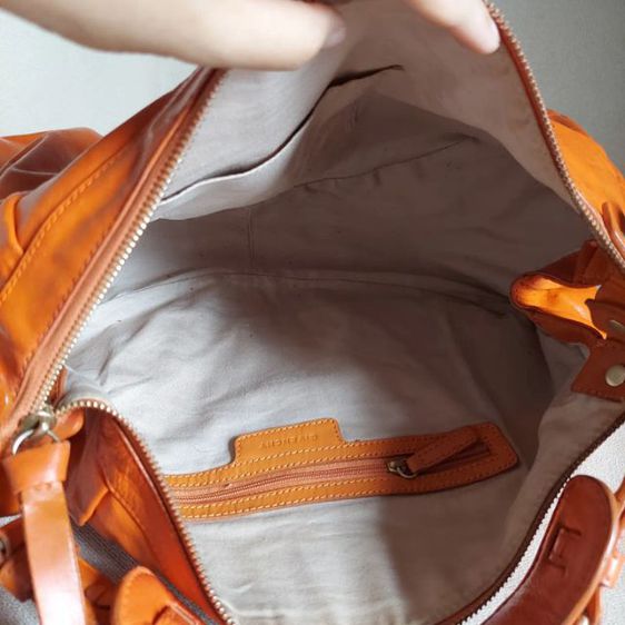 กระเป๋าถือ Givenchy แท้ สีส้ม  รูปที่ 18