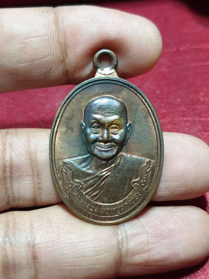 เหรียญห่วงเชื่อมหลวงพ่อจรัญรุ่นมหาลาภฮ่าๆ วัดอัมพวัน จังหวัดสิงห์บุรี ปี 55 สวยไม่แพ้ใคร รูปที่ 6