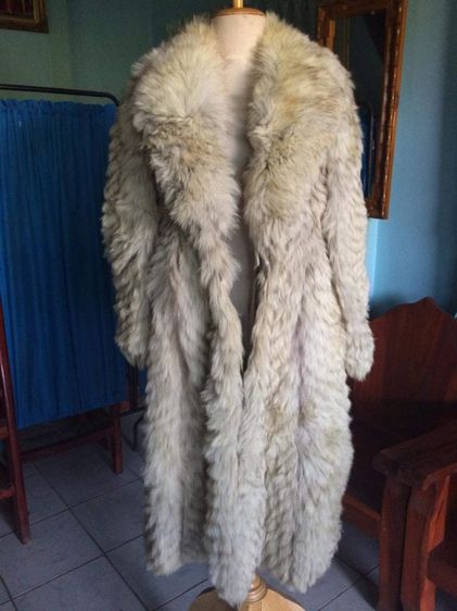 เสื้อโค้ทตัวยาวขนแท้ แบรนด์ EMBA บูลฟ้อกซ์ 