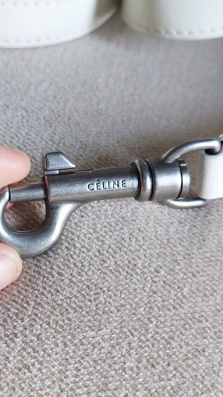 กระเป๋า Celine สีขาวครีม  รูปที่ 14