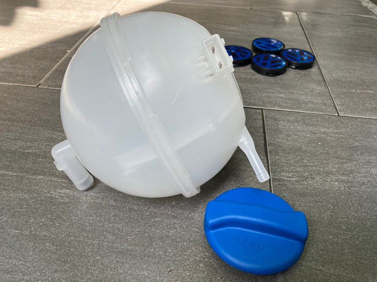 กระปุกพักน้ำ Coolant Volkswagen รุ่นเก่า Passat B4 Golf2 Golf3 Vento Caravelle T4 ฝาล้อ 56 mm ยางกันน้ำคอยจุดระเบิด Coil รูปที่ 9