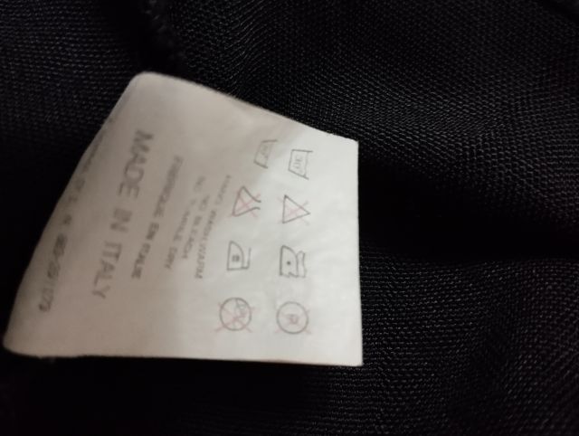 เสื้อ Fendi สวย รูปที่ 8