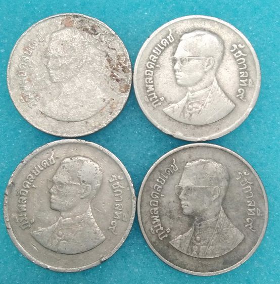 8622-เหรียญกษาปณ์หมุนเวียนราคา 1 บาท หลังวัดพระศรีรัตนศาสดาราม ปี 2525 จำนวน 4 เหรียญ รูปที่ 12
