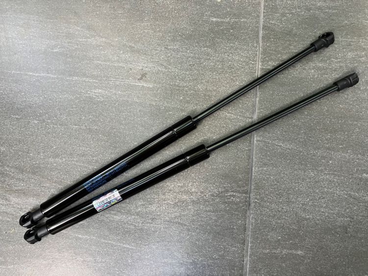 โช๊คฝาโปรงหน้า Land Rover Discovery3 , LR3 , LR4 รูปที่ 2