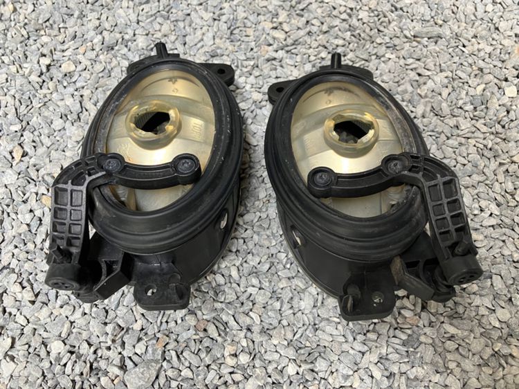 ไฟตัดหมอก ทรงไข่ Benz W209 W211 A1698201656 , A1698201556 ของแท้ มือสอง ท่ออากาศ ท่อไอดี เครื่อง M112 E240 รูปที่ 4