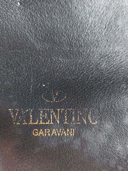 กระเป๋า valentino garavani ตอกหมุด ของแท้ หายาก สีขาวดำ  รูปที่ 15
