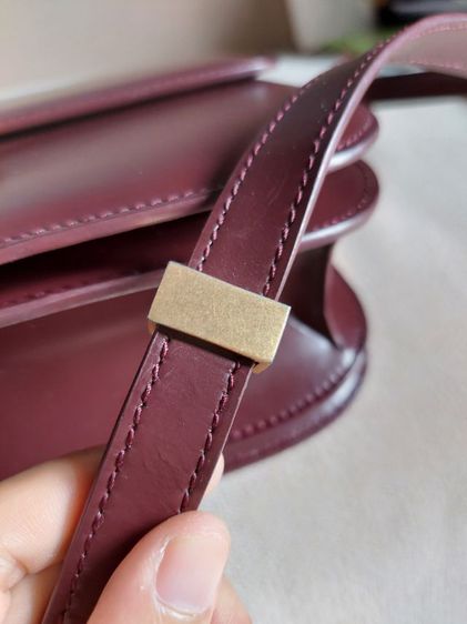 กระเป๋า Celine ทรงกล่องสีสวย  รูปที่ 6