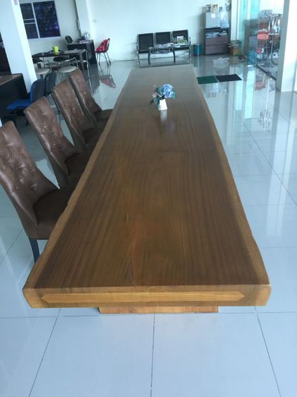 ขายโต๊ะไม้สักทอง แผ่นเดียวไม่มีรอยต่อ ขนาด 450x90 ซม  หนา 4.5 นิ้ว สวยมาก ของหายาก ของแท้ มีใบนำเข้า รูปที่ 4