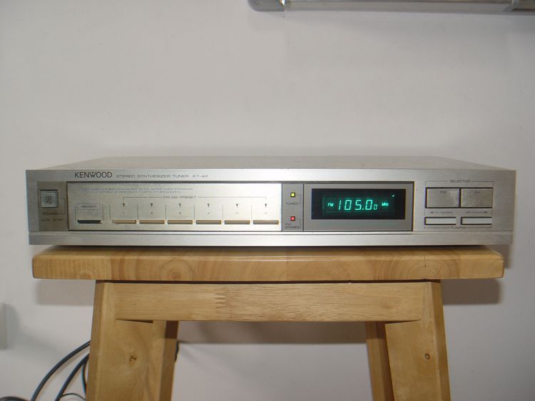 Kenwood KT-42 FM Stereo Synthesizer Tuner With FM Channel space รูปที่ 3