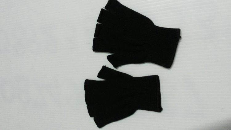 ถุงมือผ้ายืดดำ-ผ้ายืดทอสลับสีตัด 5 นิ้ว รูปที่ 14