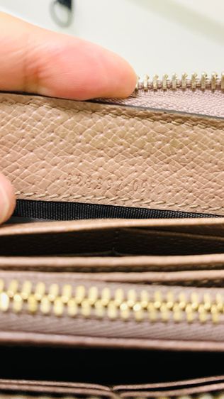 กระเป๋าตังค์แบรนด์ CUCCI แท้ รูปที่ 9