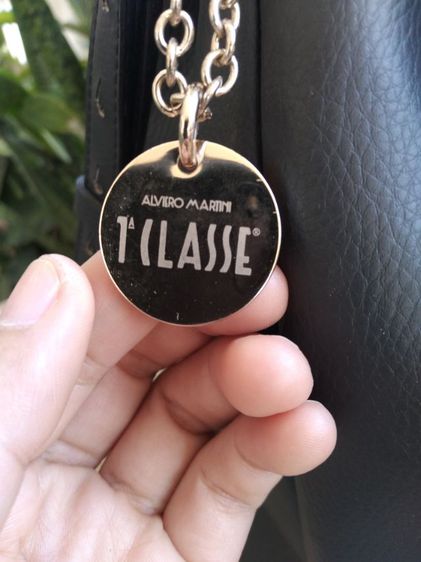 กระเป๋า Alvero Martini แท้ หนังแท้ทรงจีบ  รูปที่ 3