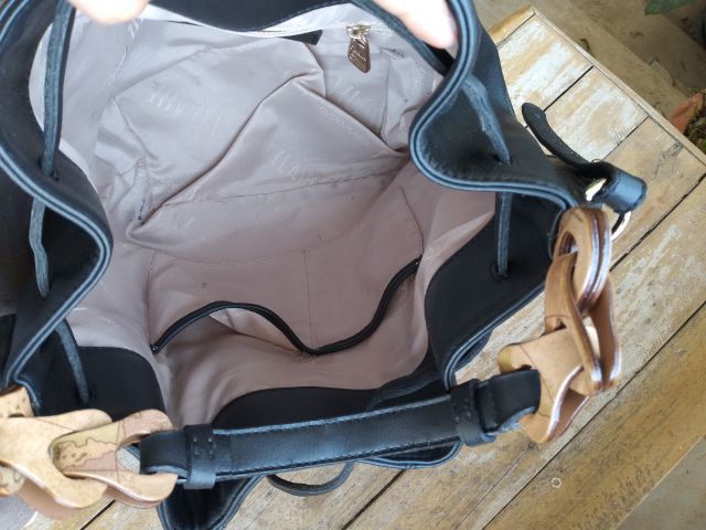 กระเป๋า Alvero Martini แท้ หนังแท้ทรงจีบ  รูปที่ 16