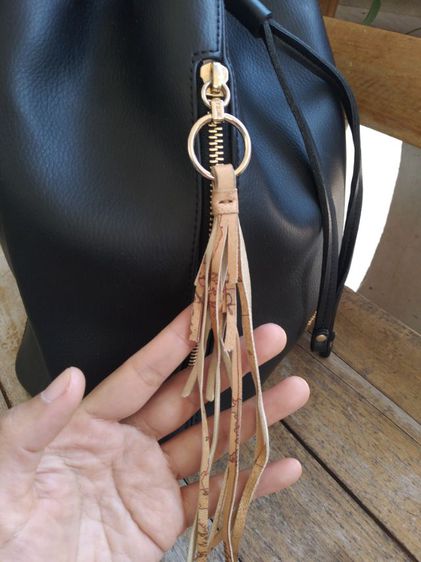 กระเป๋า Alvero Martini แท้ หนังแท้ทรงจีบ  รูปที่ 6