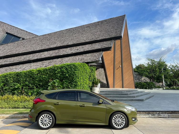 Ford Focus 2017 1.5 Sport Sedan เบนซิน ไม่ติดแก๊ส เกียร์อัตโนมัติ เขียว รูปที่ 3