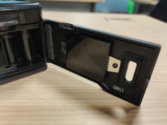 กล้องฟิล์มโกดัก Kodak VR35 พร้อมซองและสายคล้องคอตรงรุ่น รูปที่ 3