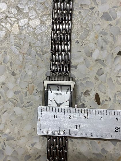 นาฬิกายี่ห้อ KENNETH COLE  ของแท้มือสอง สแตนเลส สายยาว 18 เซนติเมตร   900฿ รูปที่ 9