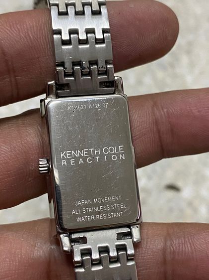 นาฬิกายี่ห้อ KENNETH COLE  ของแท้มือสอง สแตนเลส สายยาว 18 เซนติเมตร   900฿ รูปที่ 3