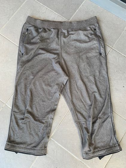 UNIQLO  รูปที่ 2