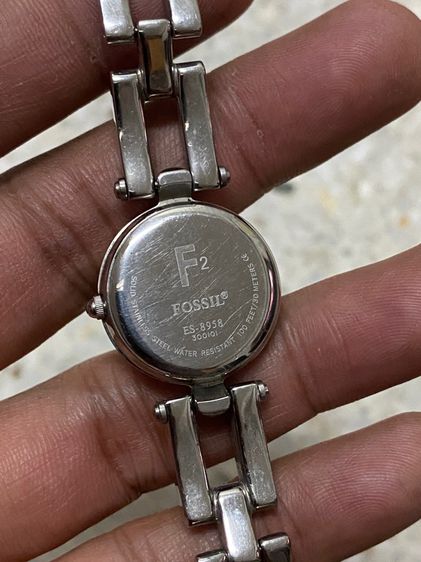 นาฬิกายี่ห้อ FOSSIL ควอทซ์  ของแท้มือสอง สแตนเลสสายยาว  15 เซนติเมตร  850฿ รูปที่ 3
