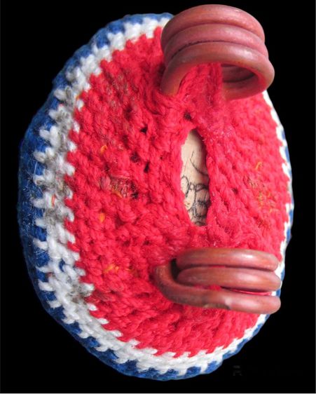 เบี้ยแก้ หลวงปู่เจือ วัดกลางบางแก้ว ปี48 ลายธงชาติ พร้อมบัตรรับรองพระแท้นิตยสารท่าพระจันทร์  รูปที่ 4