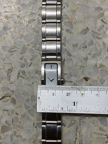 นาฬิกายี่ห้อ DKNY  ควอทซ์ ของแท้มือสอง สแตนเลส สายยาว 6 นิ้ว  1000฿ รูปที่ 9