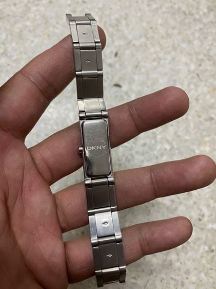 นาฬิกายี่ห้อ DKNY  ควอทซ์ ของแท้มือสอง สแตนเลส สายยาว 6 นิ้ว  1000฿ รูปที่ 8