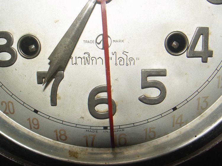 นาฬิกาแขวนลูกตุ้ม Aido ไอโดระบบไขลาน มีบอกวัน และเข็มชี้บอกวันที่ อายุเกือบ100ปี รูปที่ 3