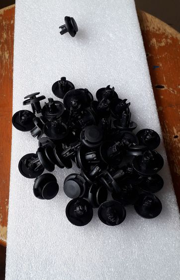 หมุดพลาสติก8มม.ยึดแผงกันชนรถ รูปที่ 4