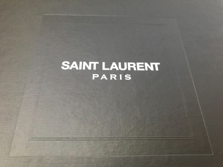 SAINT LAURENT Paris กล่อง YSL สินค้าแท้ สินค้าใหม่ ไม่เคยผ่านการใช้งาน พร้อมส่ง รูปที่ 2