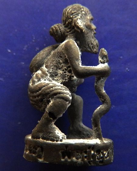 พ่อปู่ชูชกเทพขอได้ รุ่นแรก หลวงปู่คำบุ วัดกุดชมภู พ.ศ. 2553 เนื้อทองทิพย์ ยิงโค๊ด-เลข พร้อมกล่องเดิม รูปที่ 5