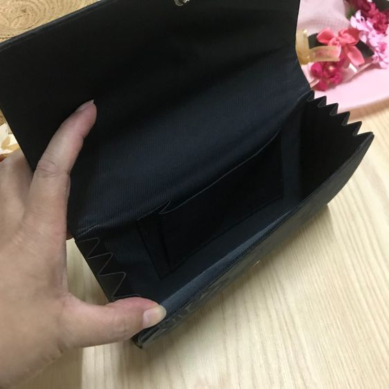 กระเป๋าสตางค์ งานผ้าสีดำมีลายในตัว ญี่ปุ้น ญี่ปุ่น งามเรียบๆค่ะ รูปที่ 2