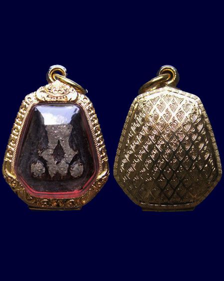 สุดยอดหายาก 1 ใน 108 องค์ ปิดตาหลวงปู่เฮี้ยง วัดป่า พิมพ์หกเหลี่ยมหลังตะแกรงรุ่นแรก พ.ศ. 2495 ผสมผงหลวงพ่อแก้ว วัดเคลือวัลย์ พร้อมตลับทอง รูปที่ 6