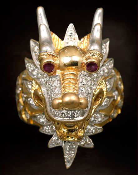 แหวนหัวมังกรทองคำฝั่งเพชรแท้ (69เม็ด) ทับทิมแท้ 2เม็ด  สภาพสวย รูปที่ 2