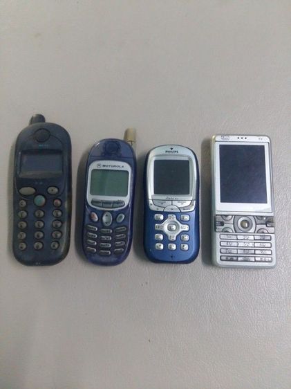 โทรศัพท์ i-mobile 313 MP3 phone ลักษณะเด่นประจำรุ่นโทรศัพท์มือถือ
- จอแสดงผลแบบ TFT LCD 65,536 สี ความละเอียด128 x 128 Pixels(กว้าง1.5 นิ้ว) รูปที่ 11
