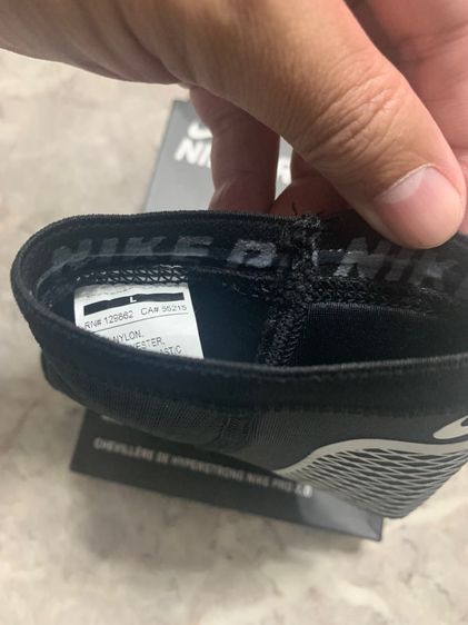 NIKE PRO รูปที่ 2